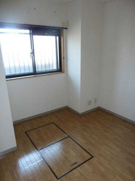 イーストピーク