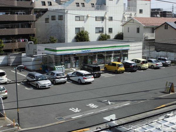 グランドビレッジ(ファミリーマート市川二俣店)