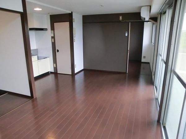 田山マンション