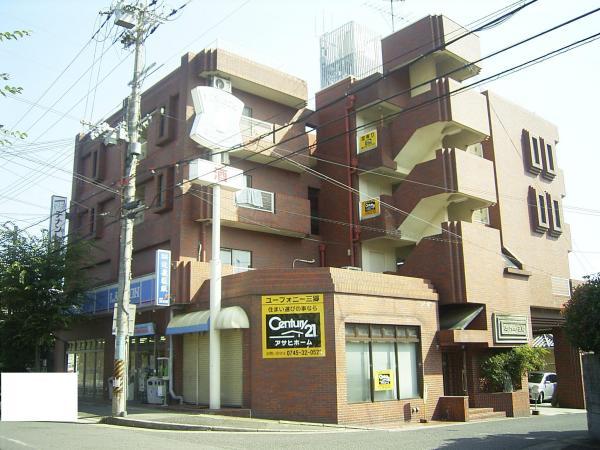 生駒郡三郷町立野南２丁目のマンション