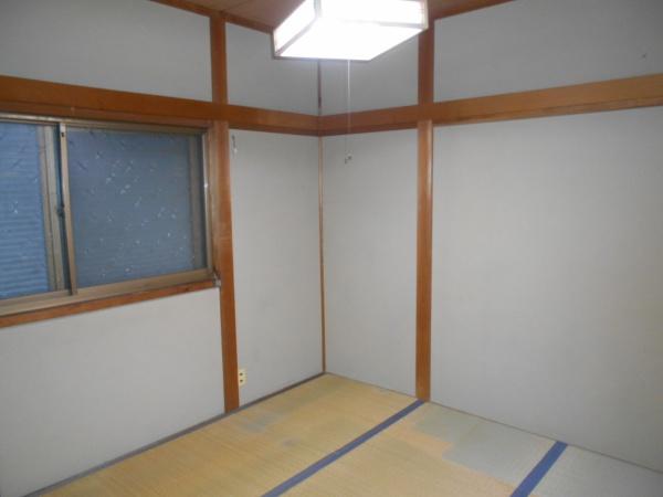 高曽邸三里