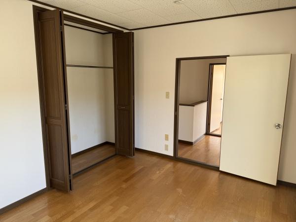 三郷町立野南貸家