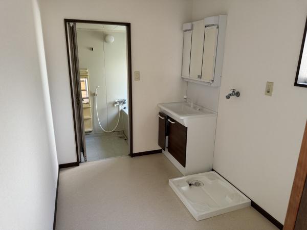 三郷町立野南貸家