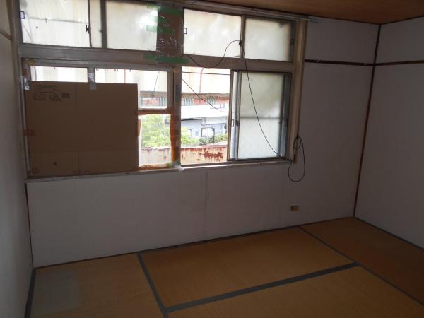 生駒郡三郷町信貴ケ丘１丁目の住宅付店舗（建物一部）