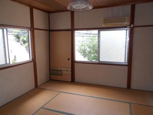 北葛城郡上牧町米山台３丁目のテラスハウス