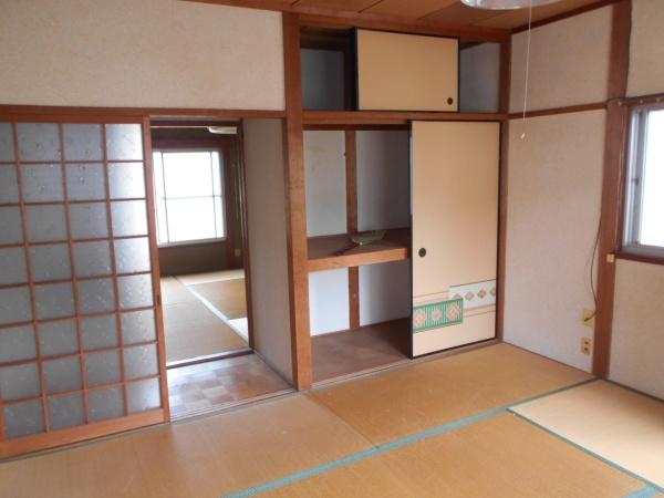 北葛城郡上牧町米山台３丁目のテラスハウス