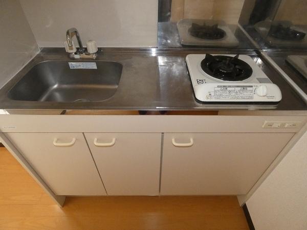 山岸ビル