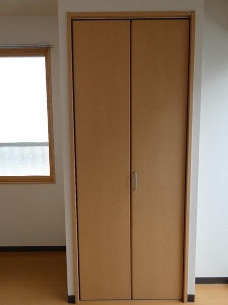 山岸ビル