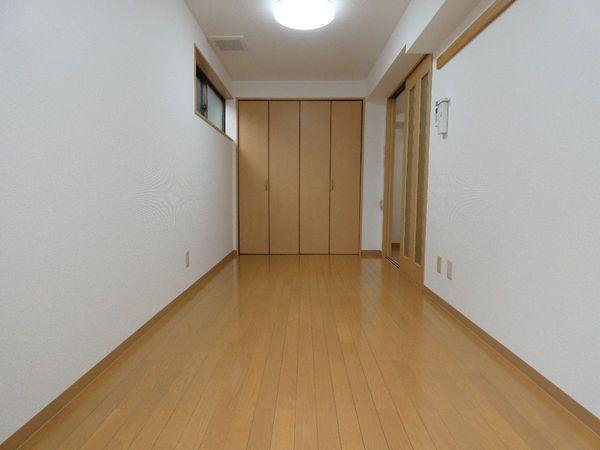 山岸ビル
