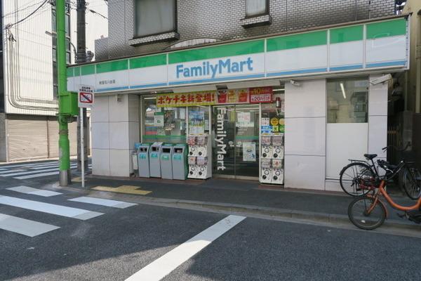 ドエル・エステート(ファミリーマート栄屋石川台店)