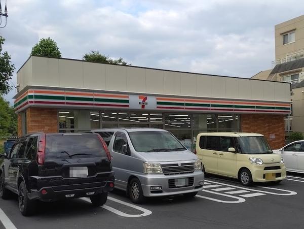 ロイヤルメゾン雪谷(セブン-イレブン大田区石川町２丁目店)
