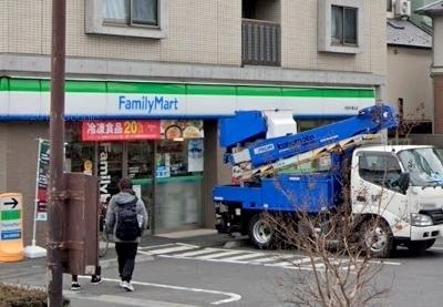 モント中馬込(ファミリーマート大田中馬込店)