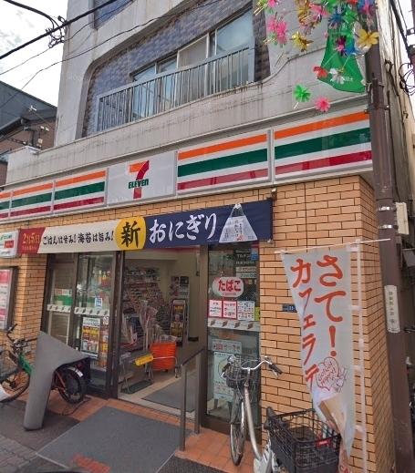 ベル・メゾン(セブンイレブン御嶽山駅前店)