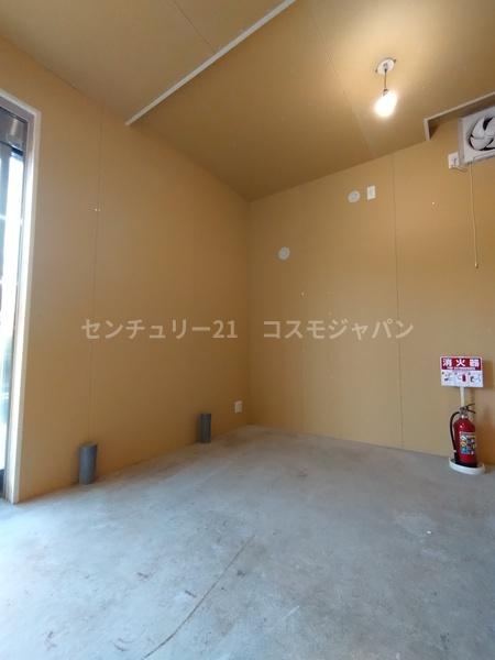 ＧＲＡＮＤＥＬ　ＳＡＫＵＲＡ　１階店舗