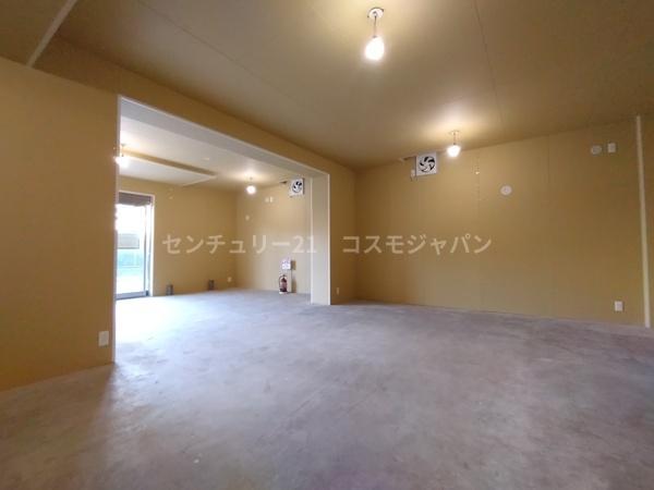 ＧＲＡＮＤＥＬ　ＳＡＫＵＲＡ　１階店舗