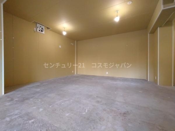 ＧＲＡＮＤＥＬ　ＳＡＫＵＲＡ　１階店舗