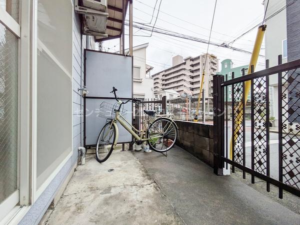 ホワイトシティー境町