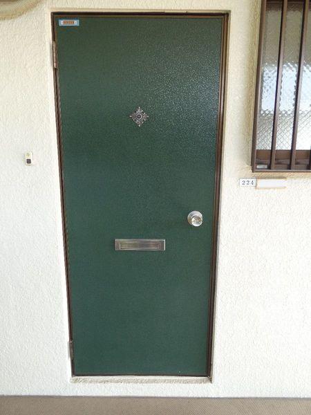 光荘2号館(玄関)