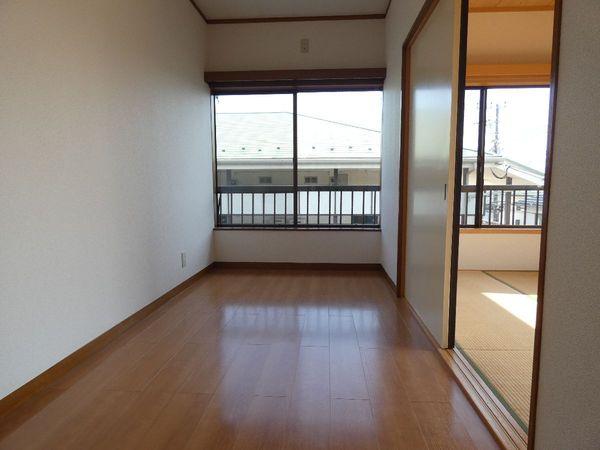 光荘2号館(洋室)