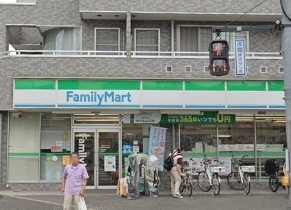 八雲テラスハウスＡ棟(ファミリーマート目黒柿の木坂店)