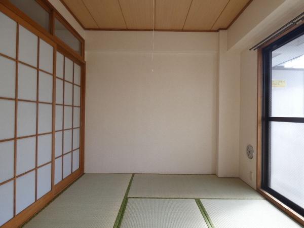 クレッセントハウス