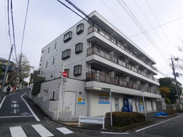クレッセントハウス