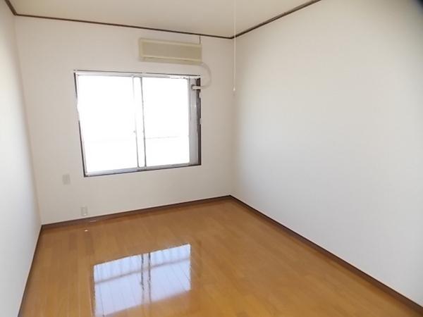 山岸ビル