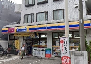 青葉マンション２号館(ミニストップ大田中央店)