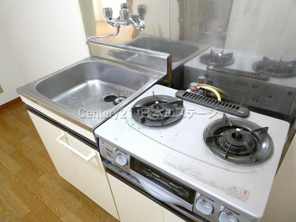 コーポリラ目黒