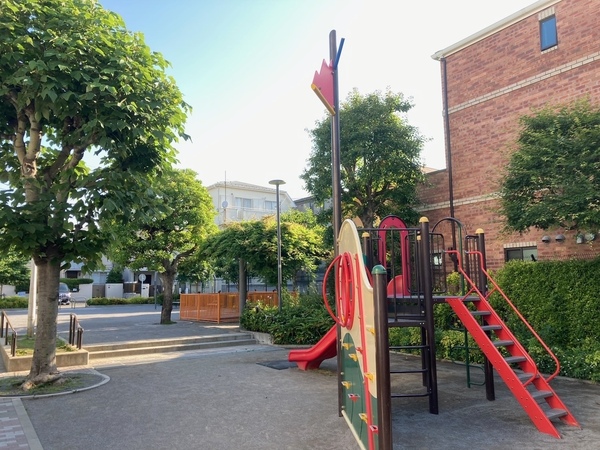 ハイツ伊東(豊町公園)