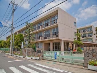 レーベン草加ジュリア・ヴィヴァーチェ(小学校)