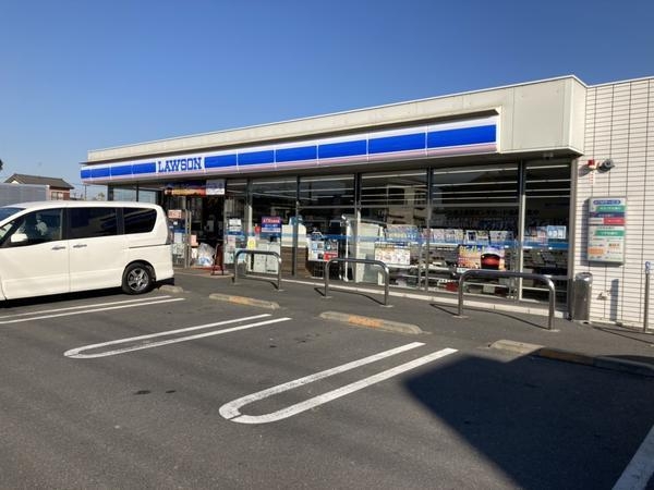 小島ビル(ローソン　八潮鶴ケ曽根東店)