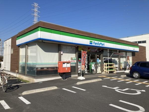 小島ビル(ファミリーマート　八潮宮田店)