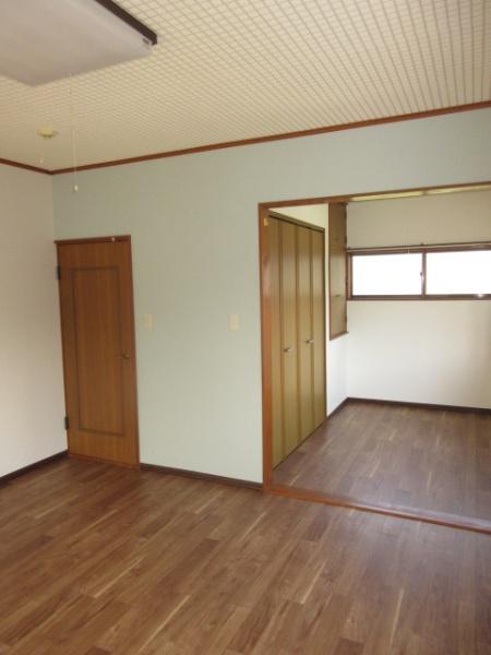 習志野市東習志野６丁目のテラスハウス