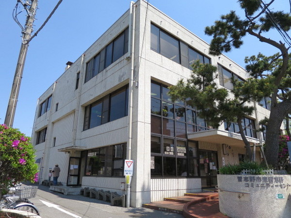 習志野市東習志野5丁目のアパート(習志野市立東習志野図書館)