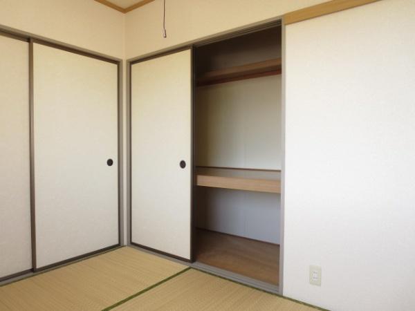 ファミールオガワB