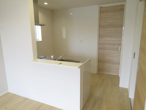 アスマックス南与野3　F棟