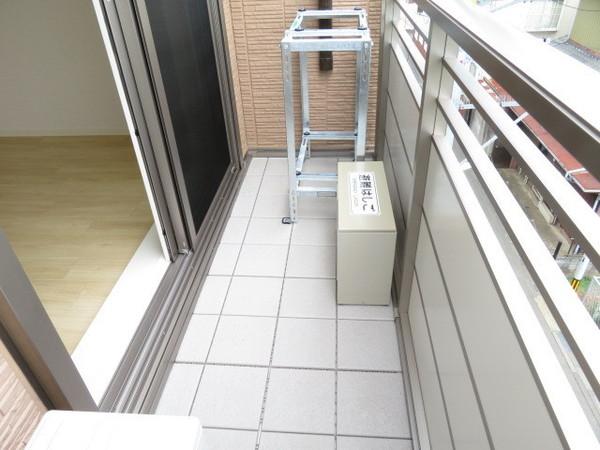 アスマックス南与野3　F棟