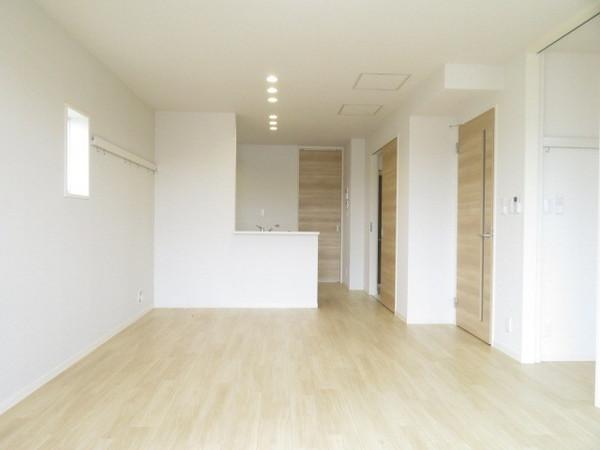 アスマックス南与野3　F棟