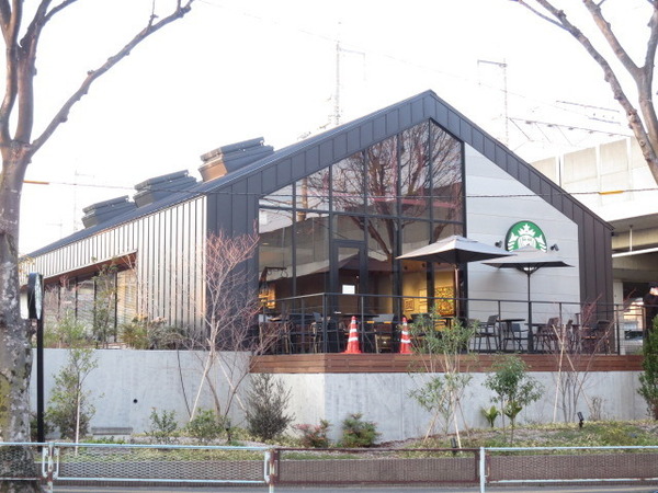 ラ・メゾン・カノン(スターバックスコーヒーさいたま南与野店)