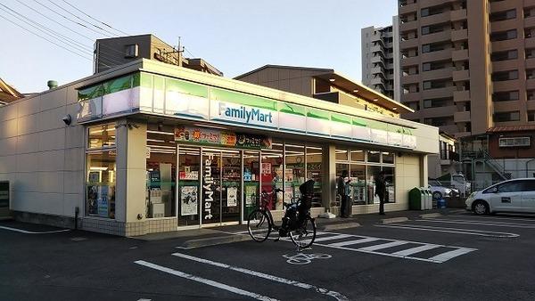 ルーム曲本(ファミリーマート)