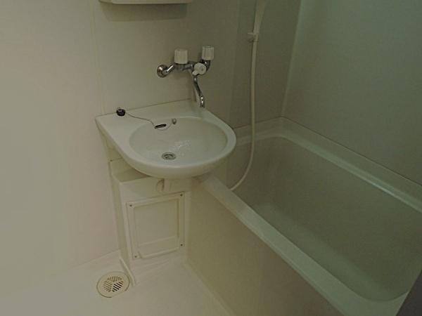 プリムローズ・トモ