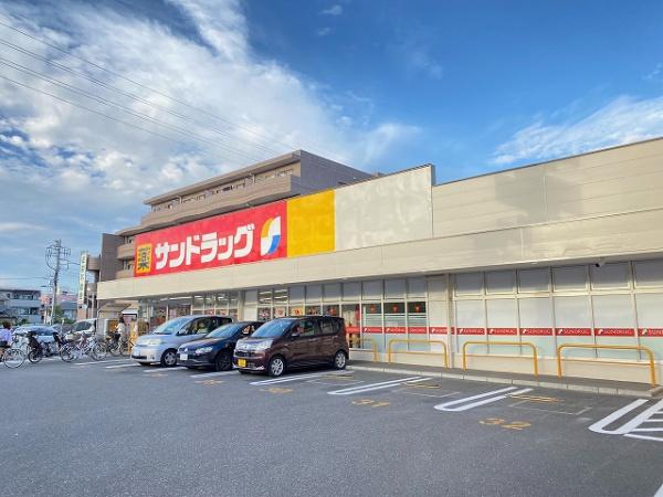 ラレーブ東川口(サンドラッグ)