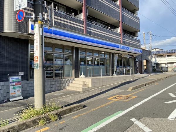 ラレーブ東川口(ローソン)