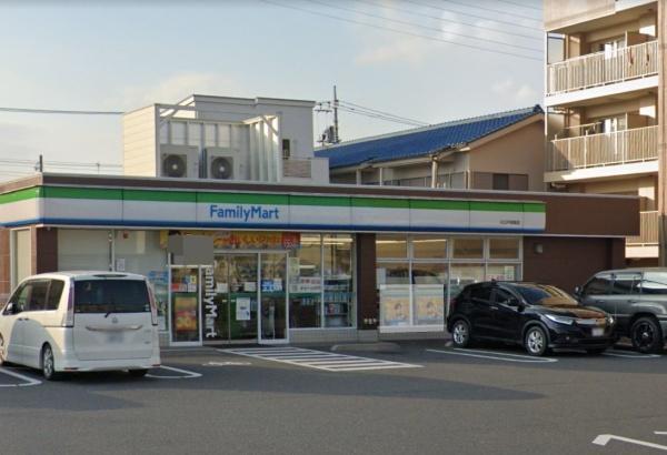 ラレーブ東川口(ファミリーマート川口戸塚東店)