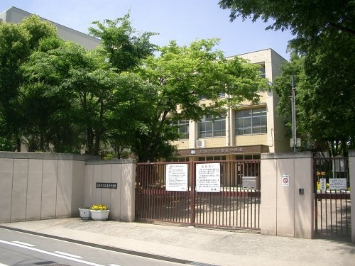 メゾン武庫之荘3番館(尼崎市立　武庫東中学校)