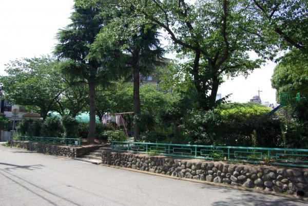 コンフォート南塚口町(上坂部西公園)
