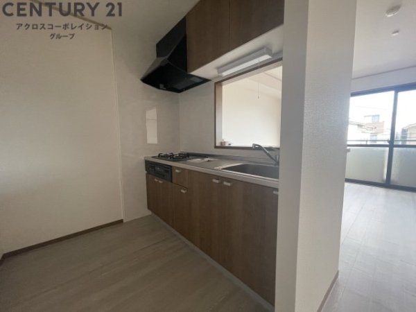 VILLA98