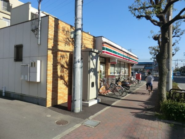 サンパレス21東園田2(セブンイレブン　椎堂1丁目店)