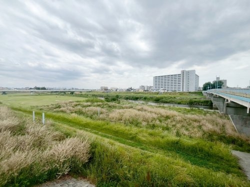 ヴェルドミール(藻川河川敷緑地)